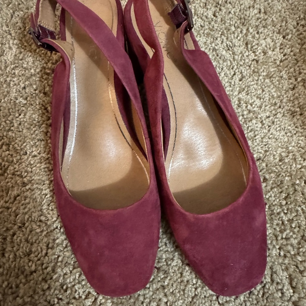 Vionic Maroon Slingback Flats